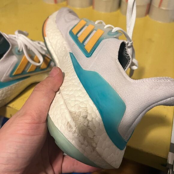 Adidas ULTRABoost 22 White Orange Mint Rare Gym Men Running Shoes GX5463 - US 11 - Picture 9 of 12